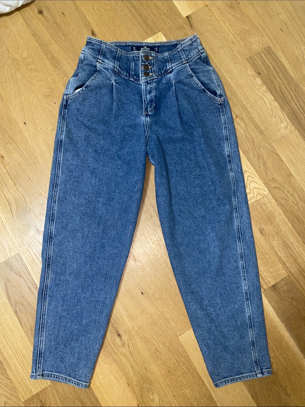 hollister ultra high rise 80s mom jean vintage stretch woman size 7 R w 28, l 26 - Picture 1 of 6